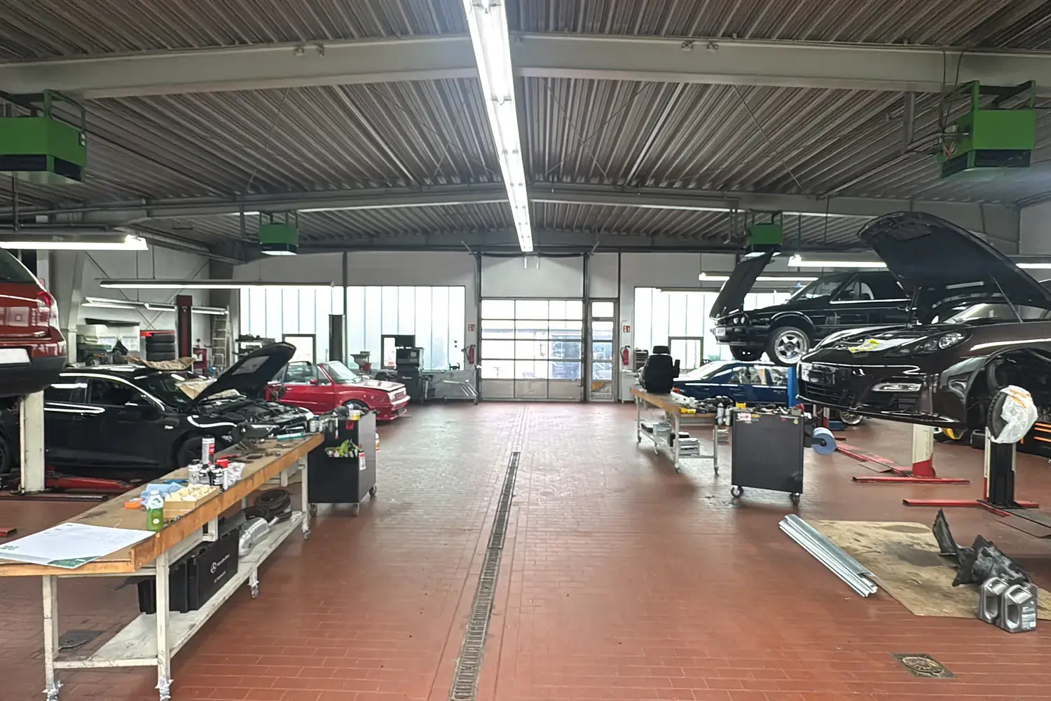 Klimaservice in der Kfz-Werkstatt von AutoPoint Gallinchen in Cottbus